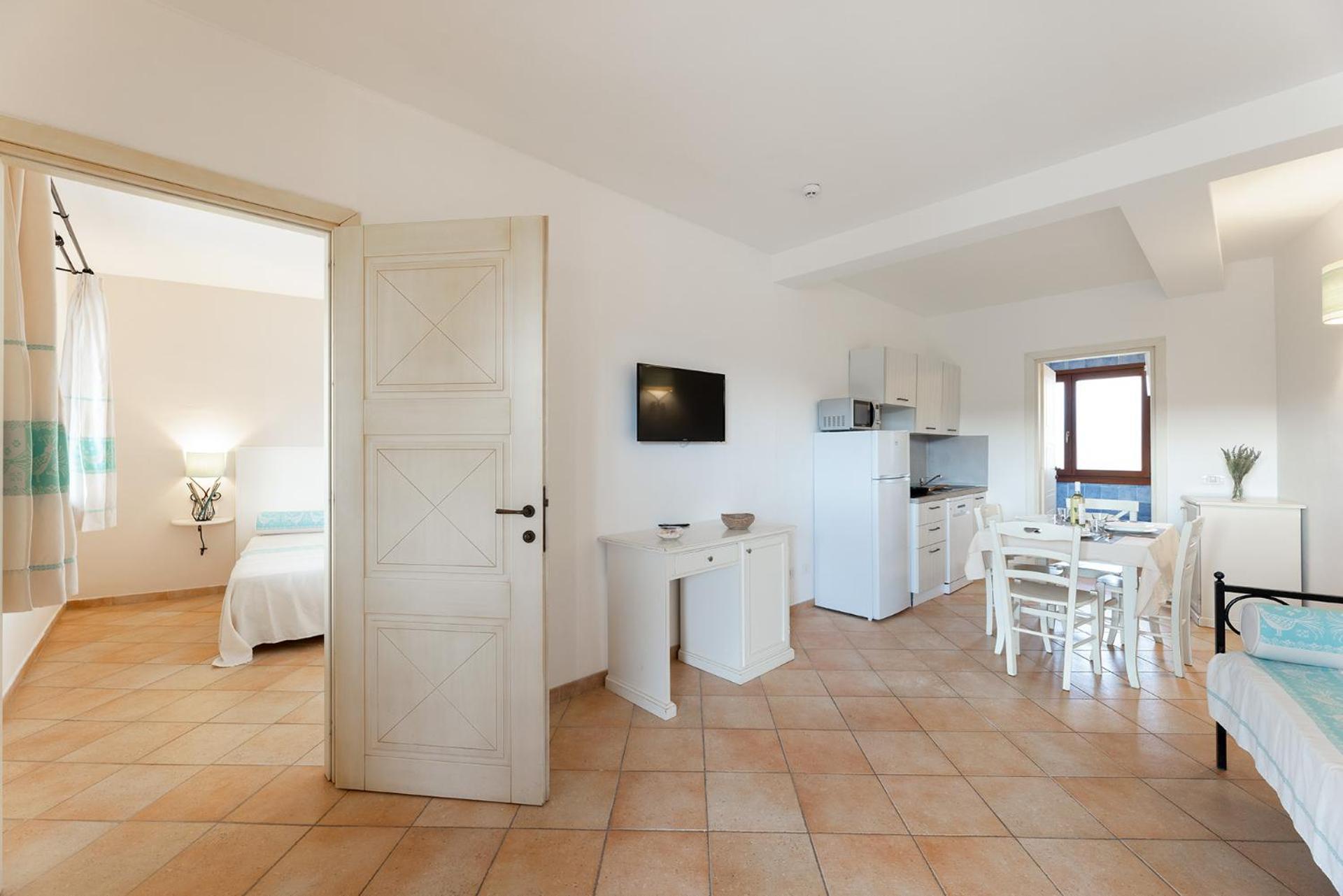 Residence Baia Dei Mirti Vignola Mare Exterior photo