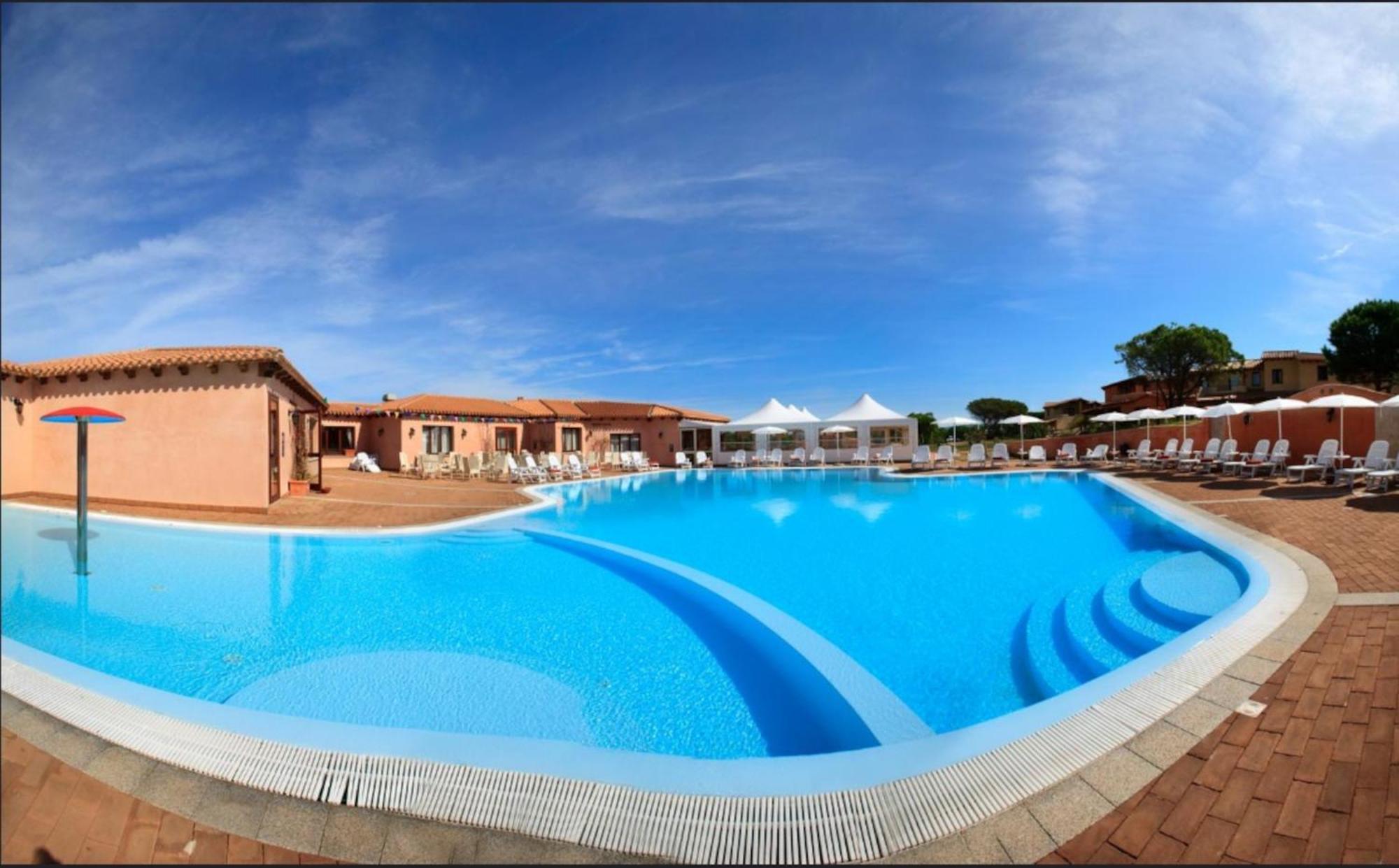 Residence Baia Dei Mirti Vignola Mare Exterior photo