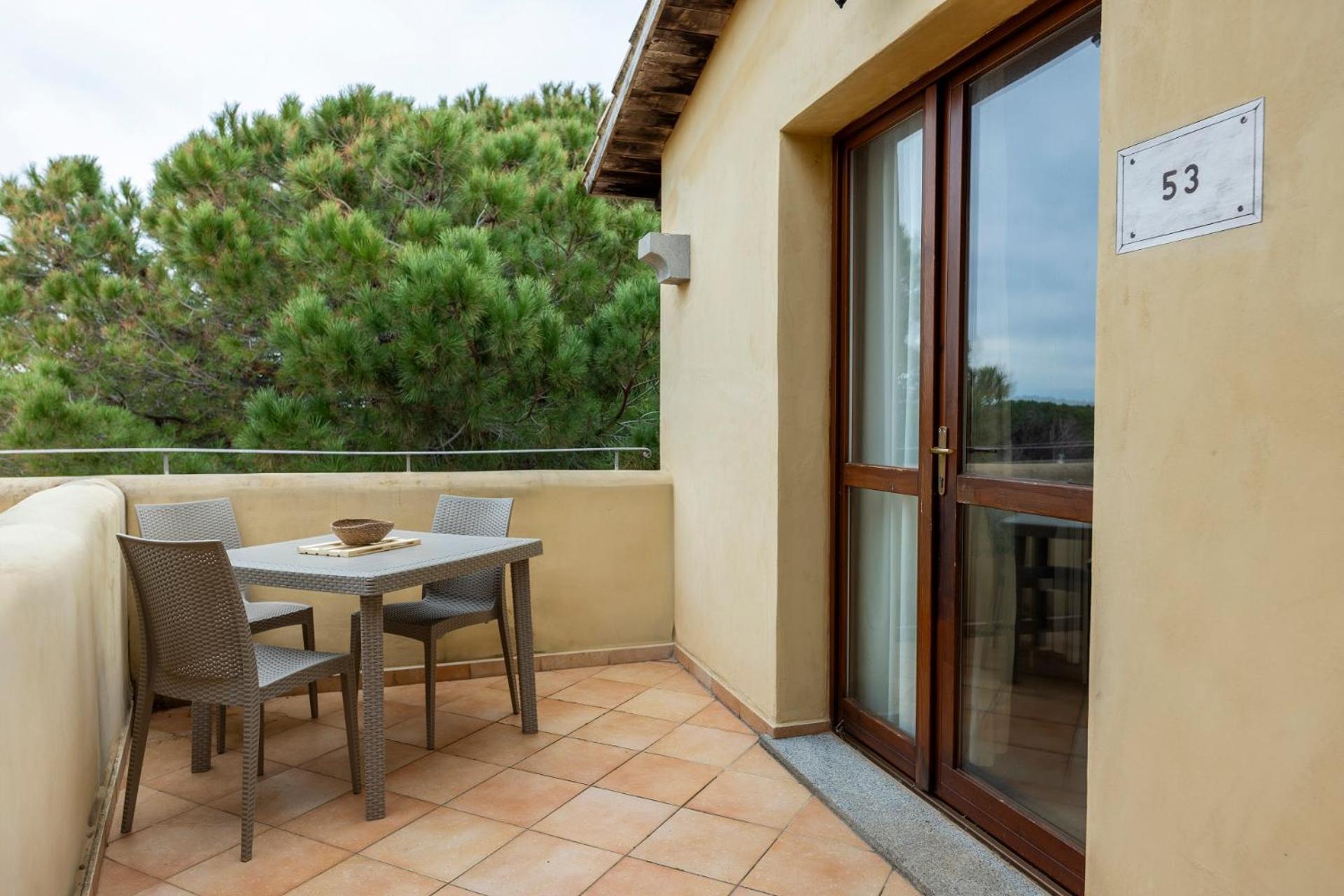 Residence Baia Dei Mirti Vignola Mare Exterior photo
